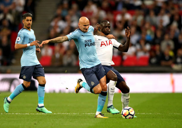 前锋或翼位 前锋或翼位